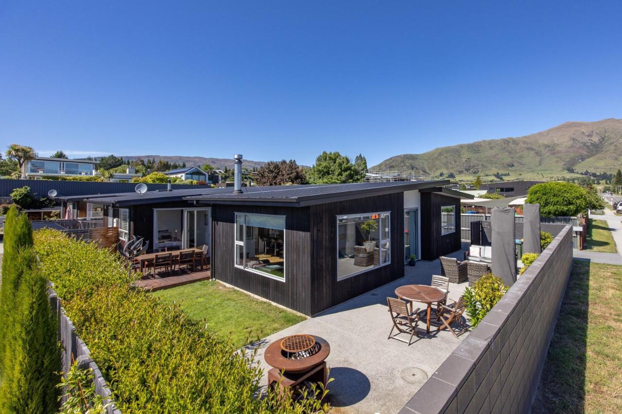 Prime Location On Warren St - 3 Bedroom Town House Wanaka Dış mekan fotoğraf